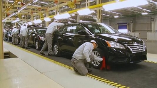 Pasiguria për bizneset, Trump redukton tarifat për industrinë e makinave në SHBA