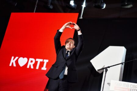 Kurti përzihet pak në punën e gazetarëve:  S’verifikuan sa mund të realizoheshin premtimet e fushatës