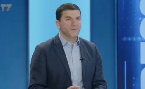 Memli Krasniqi: VV’ja ka mosmarrëveshje për emrin e kryeparlamentarit