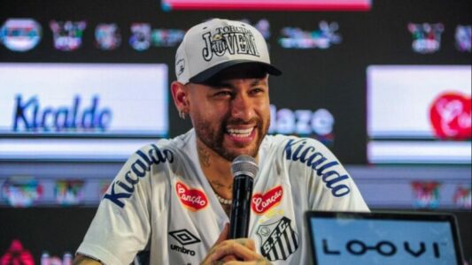 Neymar jep verdiktin e tij për shanset e Barcelonës për të fituar Ligën e Kampionëve