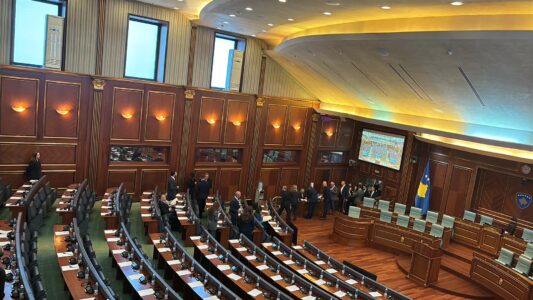 PDK nuk ia voton Vetëvendosjes kryeparlamentarin