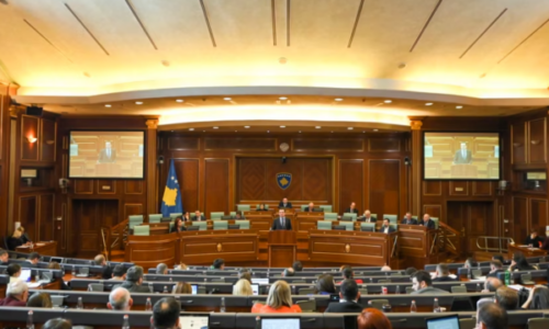 Shumica e deputetëve nga pakicat demantojnë Kurtin: S’kemi presion nga Serbia për mosformim të qeverisë