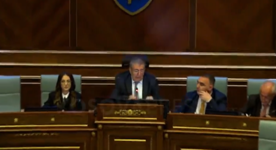 Ndërpritet seanca konstituive