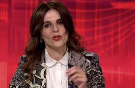 A do t’ia votojë PDK-ja, Kurtit kryeparlamentarin?- Tregon Vlora Çitaku