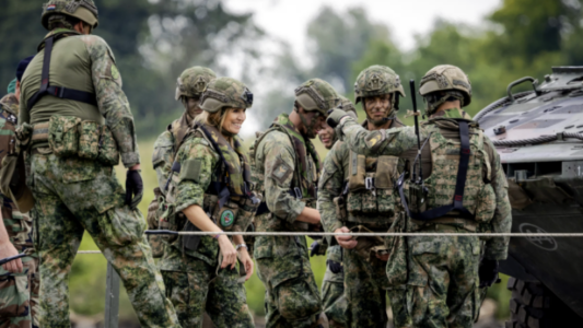 Holanda përgatitet për një luftë të mundshme me Rusinë