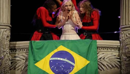 Policia braziliane parandalon një sulm me bombë në koncertin e Lady Gaga-s
