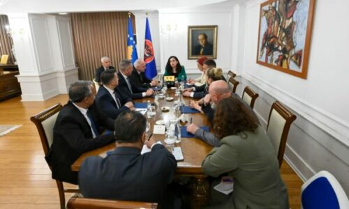 Presidenca jep detaje nga takimi i Osmanit me përfaqësuesit e komuniteteve joshumicë