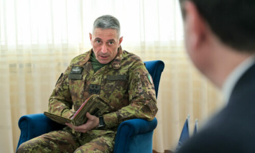 KFOR-i demanton Kurtin: S’kemi vërejtur dhe as s’jemi njoftuar për ndryshime të rëndësishme të pranisë së ushtrisë serbe afër kufirit