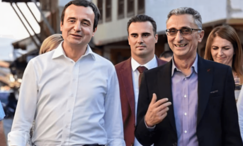 Sikleti i Kurtit me numra, përmes Hysamedin Ferajt lëshon akuza e ofendime kundër opozitës