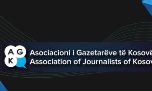 Rënia e Kosovës për 24 pozita në Indeksin vjetor të lirisë së shtypit, AGK thërret konferencë për media para ndërtesës së Qeverisë