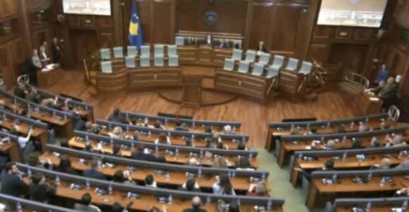 Asgjë e re – Ndërpritet seanca që zgjati vetëm 4 minuta, mbahet të hënën në ora 10:00