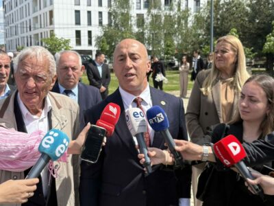 Haradinaj: Ilir Konushevcin dhe Hazir Malajn do t’i nderojmë dhe përkujtojmë përjetë