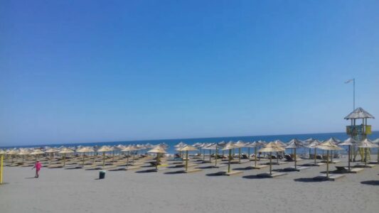 Gjendet shëndosh e mirë 4-vjeçarja që u zhduk në plazhin e Golemit