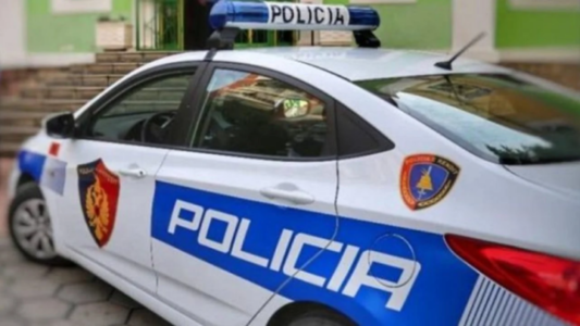 Policia shqiptare e kap 22 vjeçarin nga Prishtina me 14 mijë e 300 euro të padeklaraura