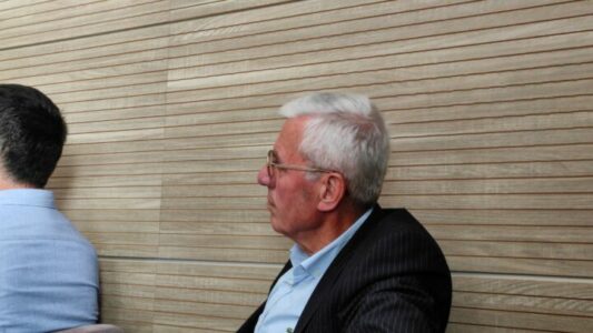 Arrestimi i Albin Kurtit në 2017, Sami Kurteshi thotë se nuk e ka idenë për çka po merr pjesë në gjykatore si i akuzuar