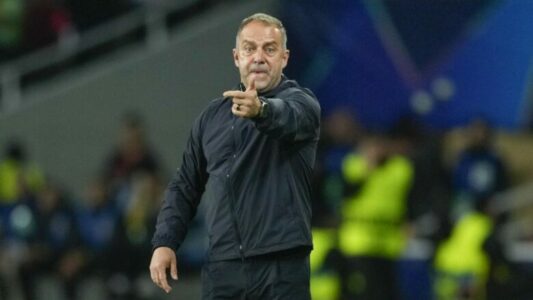 Hansi Flick identifikon lojtarin i cili do ta zëvendësojë Kounden ndaj Interit dhe Real Madridit