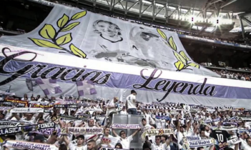 Tifozët e Real Madridit nderojnë Modricin dhe Ancelottin para ndeshjes së fundit të tyre në “Bernabeu”