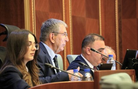 “Për të 12 herë” – Kuvendi del me njoftim për vazhdimin e seancës konstituive