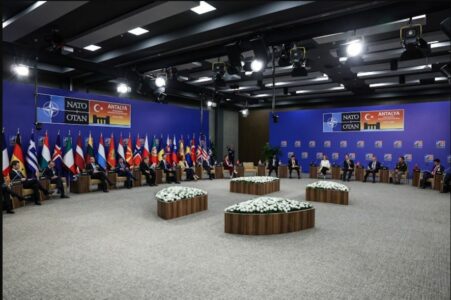 Rutte: Ministrat e Jashtëm të NATO-s diskutuan për luftën në Ukrainë