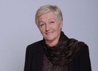 Memli Krasniqi shpreh ngushëllime për vdekjen e Kaqusha Jasharit: Mirënjohje e përjetshme për guximin e saj!