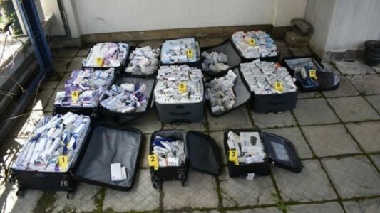 Kapet sasi barnash të kontrabanduara në vlerë 150 mijë euro: Ka të arrestuar, intervistohen edhe dy zyrtarë doganorë