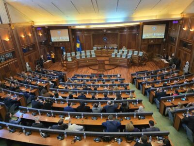 Paga e shtatorit për secilin deputet – rreth 2 mijë euro, pa asnjë ditë pune