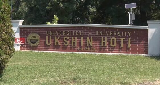 “Me të kapë për krah, të gjuaj nga dritarja” – Profesori në Universitetin “Ukshin Hoti” kanosë kolegen e tij të punës, institucionet nuk ndërmarrin asnjë veprim