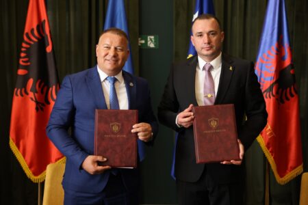 Nga 1 korriku edhe Policia e Kosovës patrullon në Shqipëri