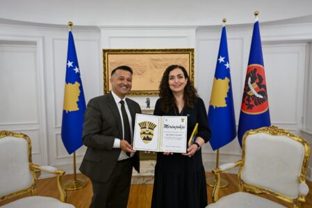 Presidentja Osmani uron ditën e komunitetit egjiptian në Kosovë