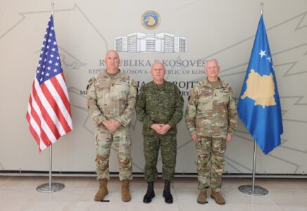 Jashari takon dy gjeneralë amerikanë, diskutojnë për ushtrimin “Defender Europe 25″