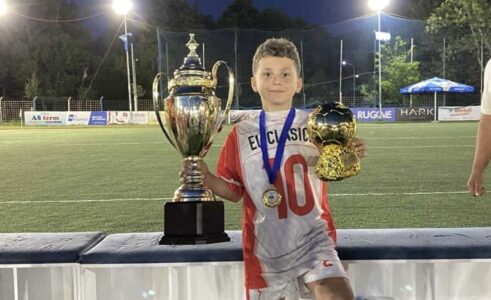 Art Shahini shpallet lojtari më i mirë dhe golashënuesi i turneut “Rilindja Kids Tournament 2025