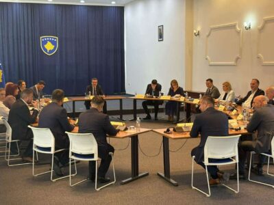 S’ka konsensus për dalje nga kriza, PDK-ja e LDK-ja kritikojnë Kurtin