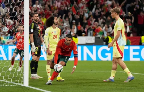 Shkon në vazhdime superndeshja Portugali – Spanjë