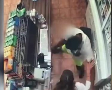 Pamje dramatike nga momenti i grabitjes së barnatores në Pejë