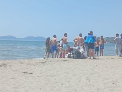 Mbytet një turist i huaj në plazhin e Vlorës