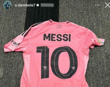 Dembele ia merr Messit të gjitha pajisjet sportive pas ndeshjes