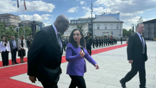 Osmani pret me ceremoni shtetërore kreun e Antigua e Barbuda nga Amerika Qendrore