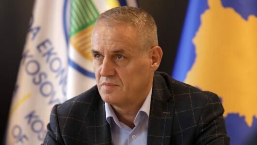 Kryetari i naftëtarëve të Kosovës tregon rrugën se si mund të bie çmimi i naftës në Kosovë