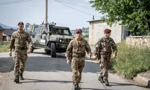 Ushtarët italianë patrullojnë në Dragash