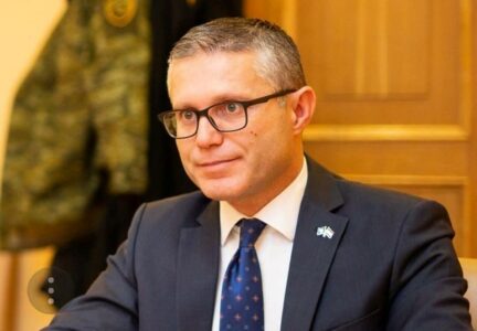 Ramadani: Hapja e plotë e Urës kryesore është dashur të jetë pjesë e një diplomacie aktive të Kosovës, e cila nuk ekziston