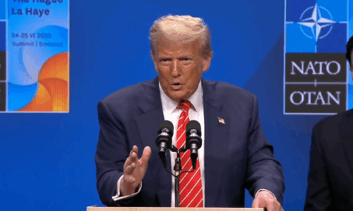 Trump: Ndalëm Serbinë, që ishte gati të vepronte