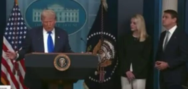 Trump thotë se kishte kërcënuar Serbinë me ndalje të tregtisë me SHBA-në pas rrezikut për luftë me Kosovën