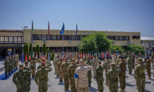 KFOR`i shënon 26-vjetorin e themelimit, komandanti: Ushtarët rrezikojnë veten për të siguruar paqe në Kosovë