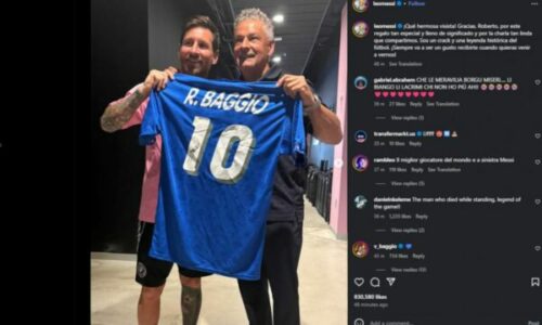 Lionel Messi pranon një dhuratë nga Roberto Baggio