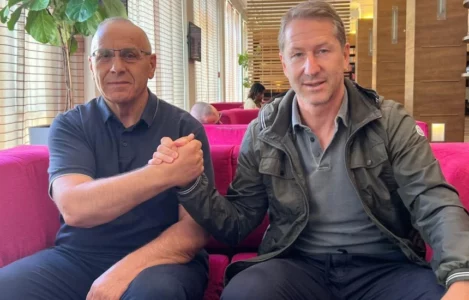 Ademi konfirmon: Foda nuk largohet