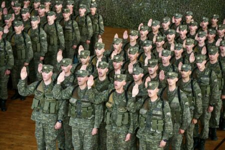 “Nga 350 uniforma, një zë i vetëm: për Kosovën!”, thotë Osmani pas betimit të rekrutëve të FSK-së