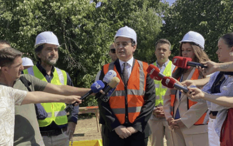 Kurti fiksohet me votimin e fshehtë: Ta provojmë, o fiton Albulena, o ne e sjellim një emër tjetër