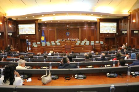 Kuvendi deklarohet për seancën konstituive dhe përplasjen mes Deharit dhe Çitakut, Bajrami e Kadrijajt