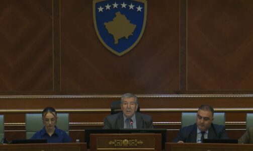 Dehari thërret përfaqësuesit e partive politike në konsultime para fillimit të seancës