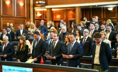 Deputetja e VV-së: Duhet t’i kthehemi votimit të hapur